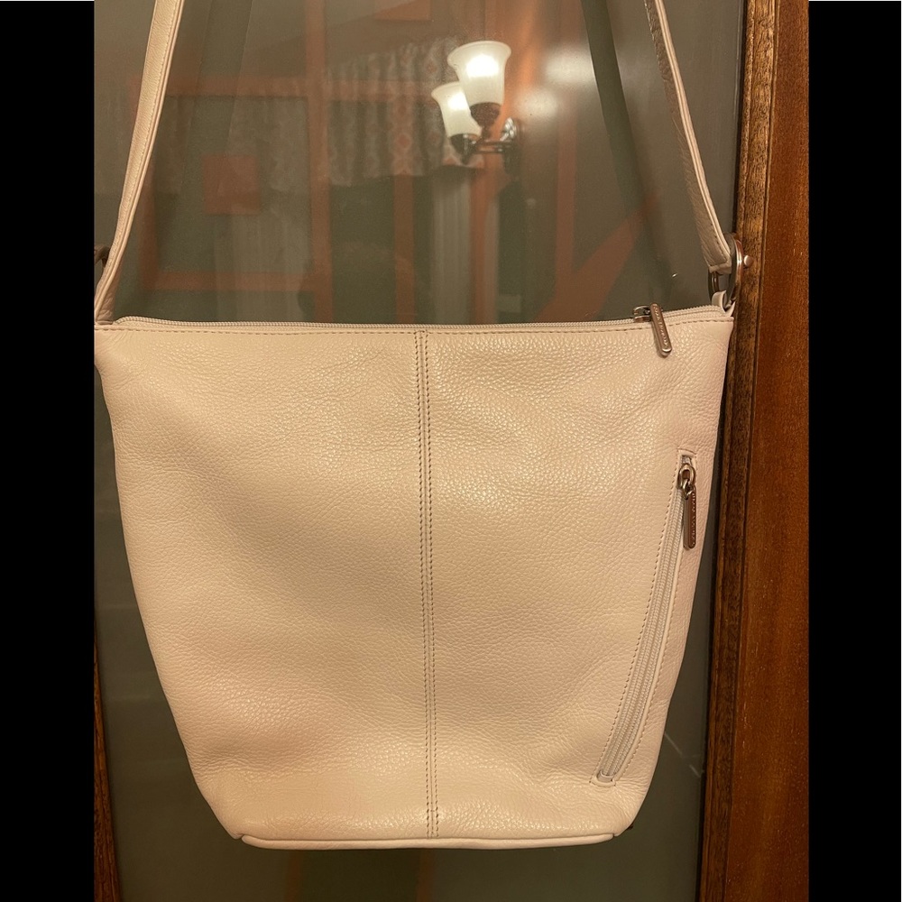 Stone Mountain White Genuine Leather Hobo/Bucket Purse NWOT